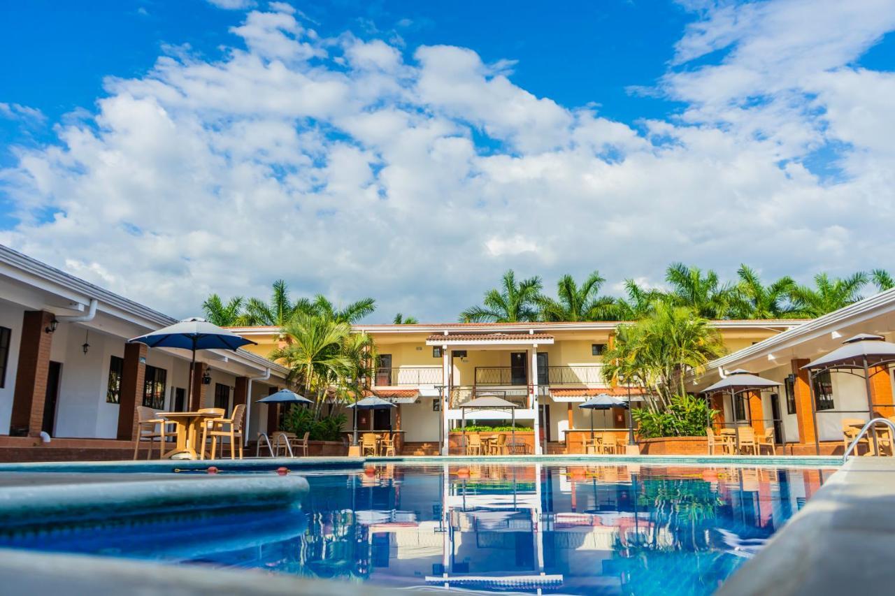 Farallones Hotel Chinandega Bagian luar foto