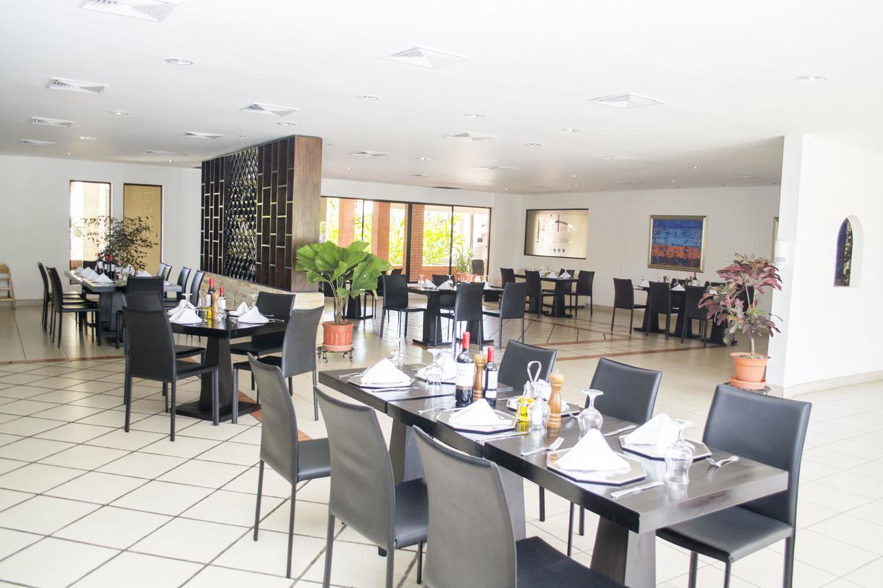 Farallones Hotel Chinandega Bagian luar foto