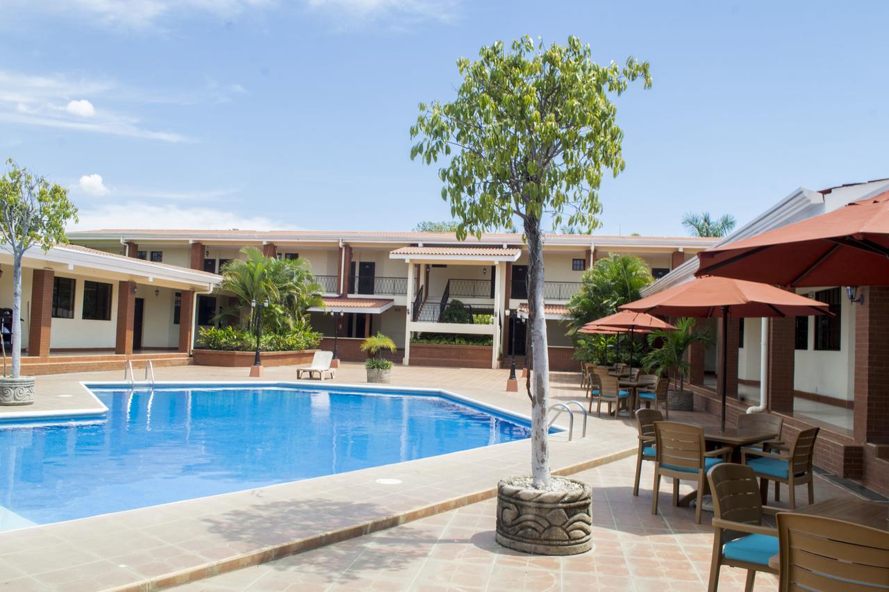 Farallones Hotel Chinandega Bagian luar foto