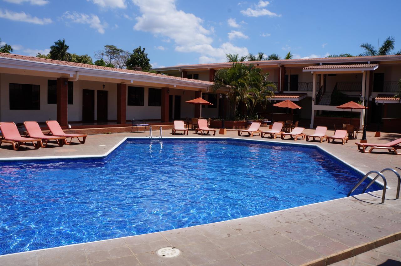 Farallones Hotel Chinandega Bagian luar foto