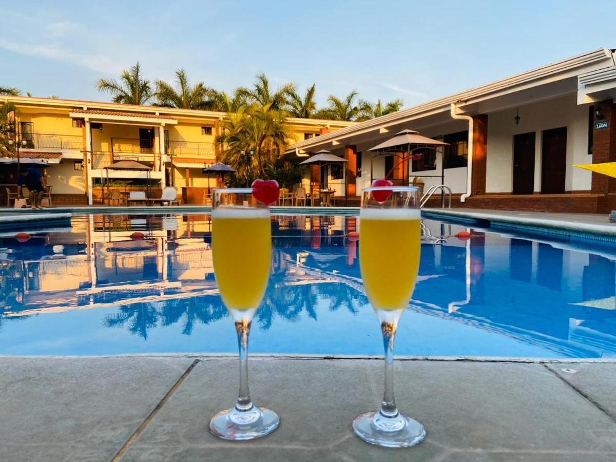 Farallones Hotel Chinandega Bagian luar foto