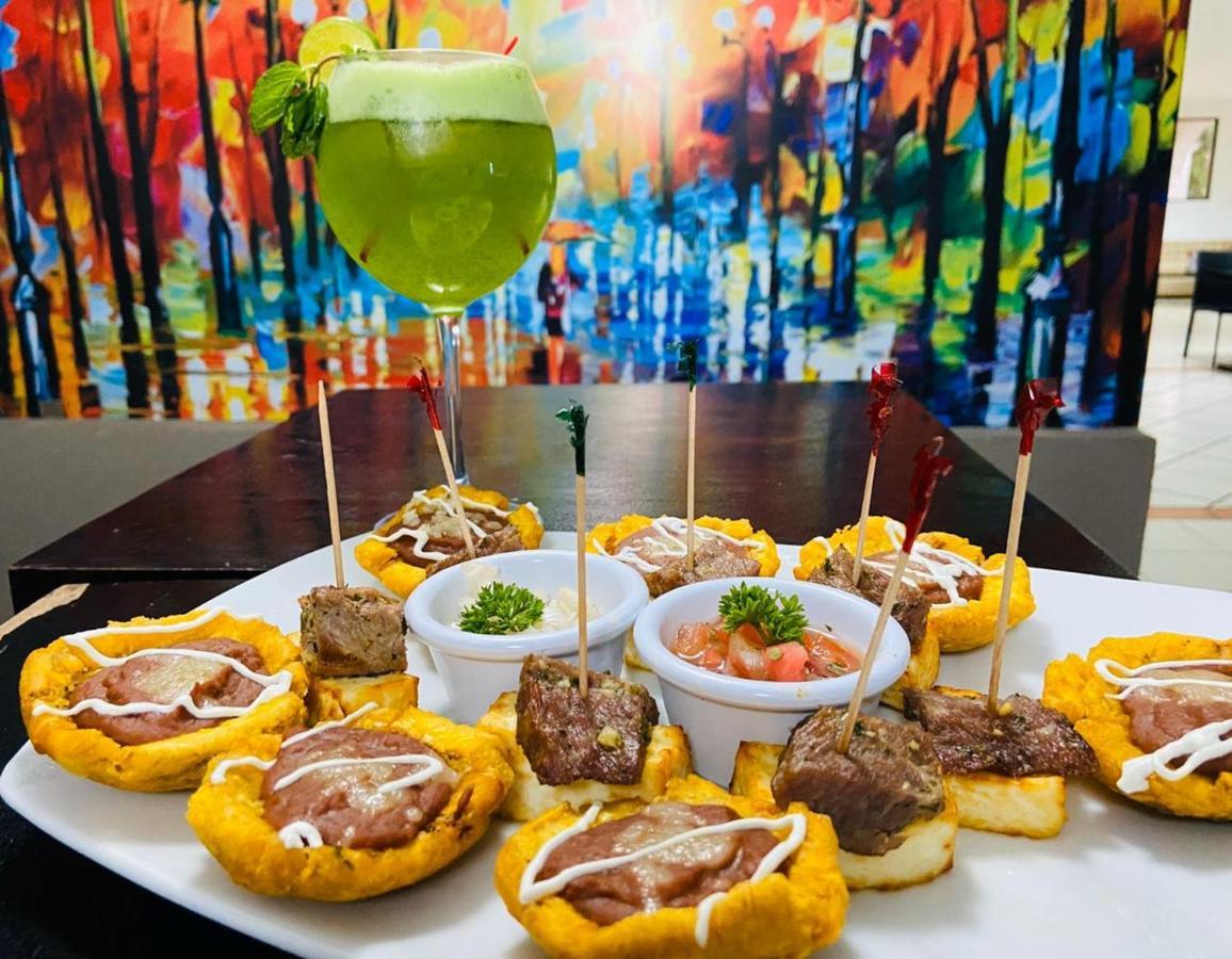 Farallones Hotel Chinandega Bagian luar foto