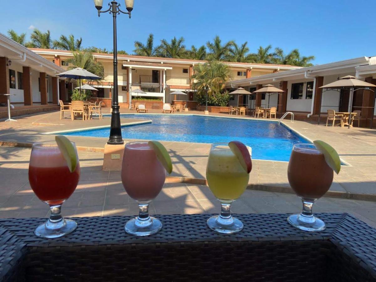 Farallones Hotel Chinandega Bagian luar foto