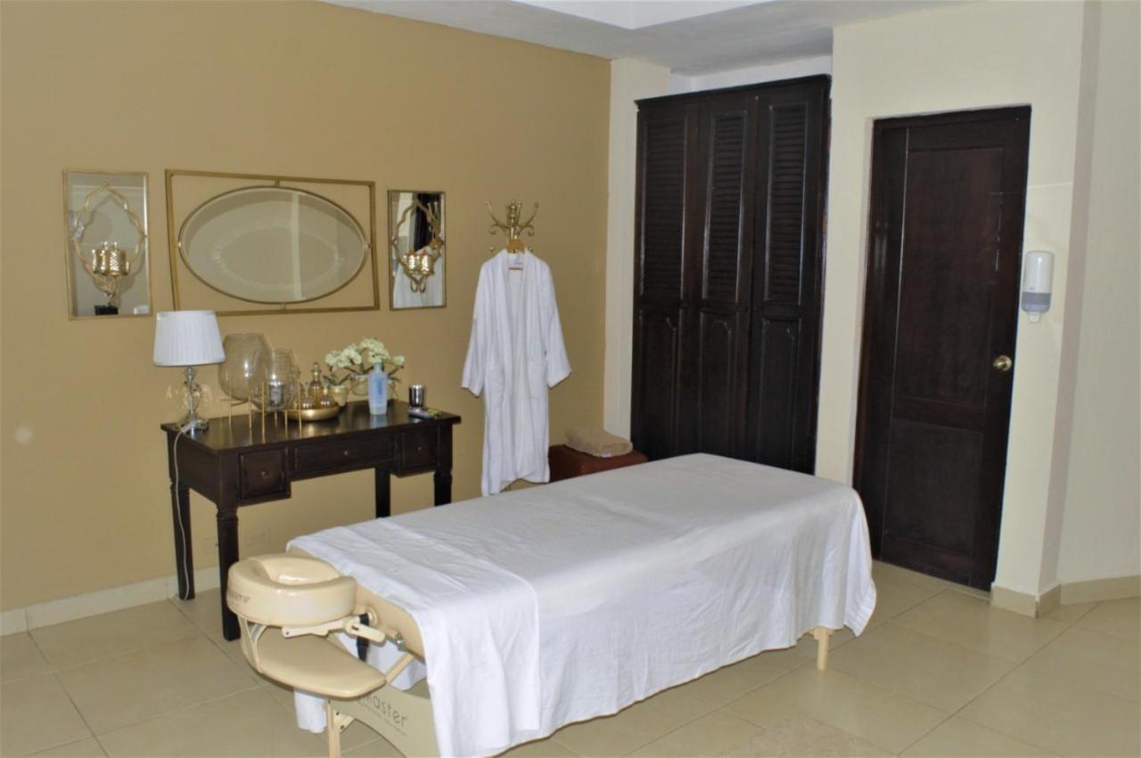 Farallones Hotel Chinandega Bagian luar foto